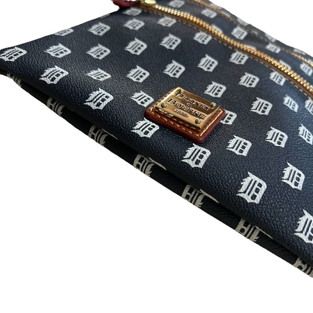 Dooney & Bourke Detroit Tigers North South Triple Zip Crossbody Bag - Picture 7 of 13